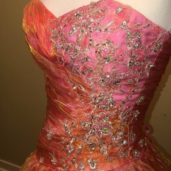 Formal Dress - Picture 2 of 5